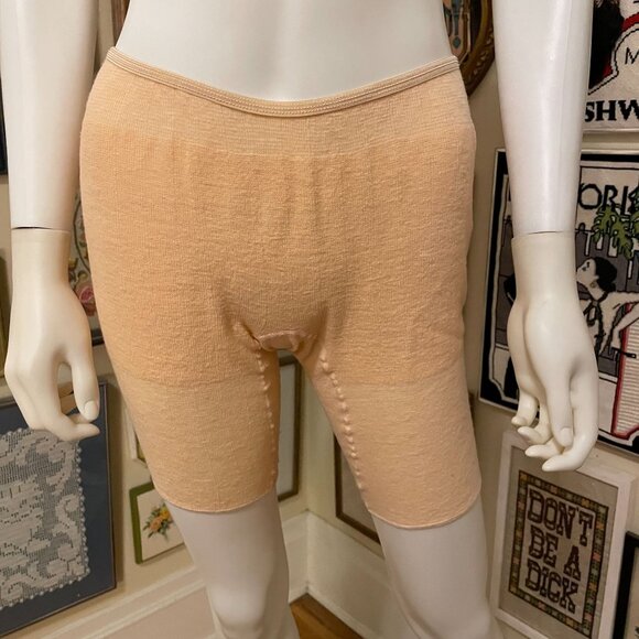 Vintage Womens Peach High-Waist Petti-Pants Stretch Shorts Size M - Picture 1 of 3